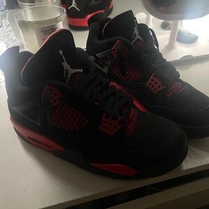 Red thunders size 7 women